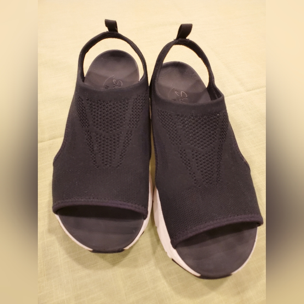 Skechers Women's Black Knit Sandals